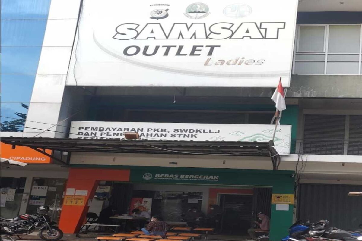 Samsat Outlet Ladies