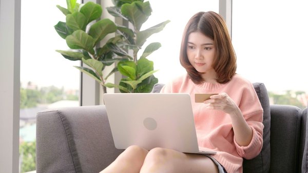 Tips Mengurangi Hutang Paylater Secara Cepat