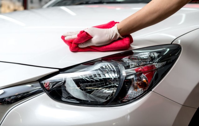 Tips Merawat Cat Mobil Warna Putih agar Tidak Menguning